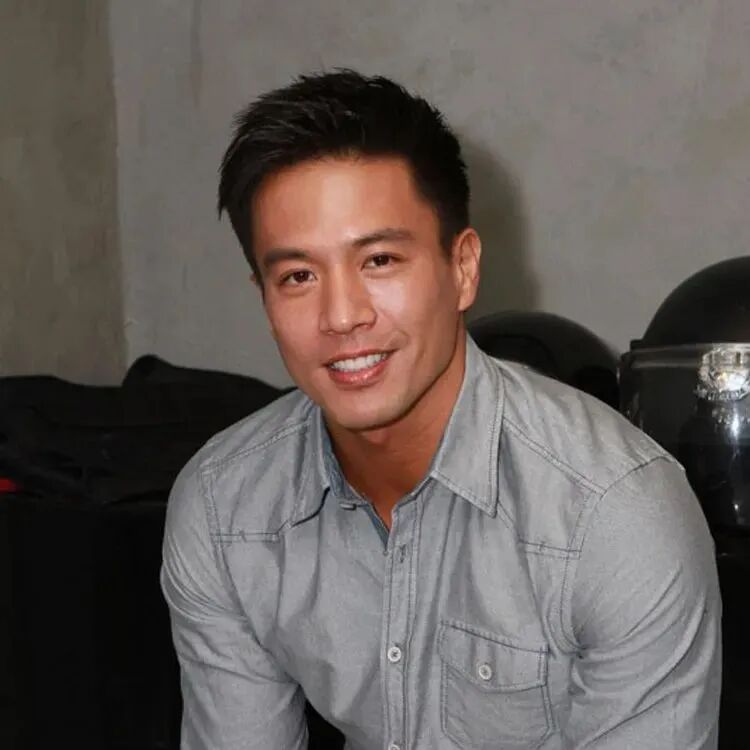 安志杰酒店自拍私照被男粉现场表白真的大..大老公！