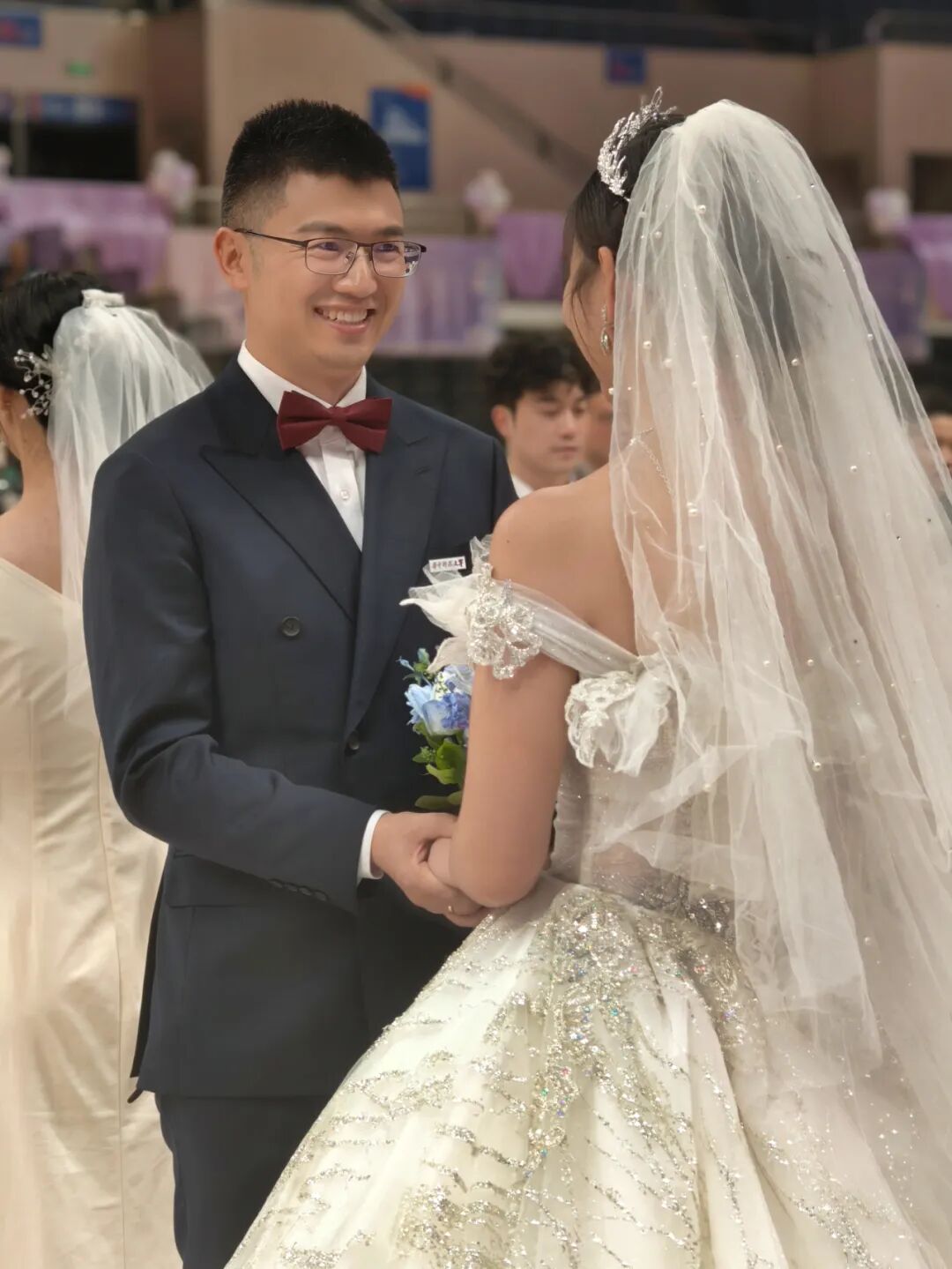 华科大73对新人集体成婚