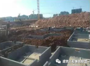 承臺支模這樣施工，省事省力還省錢！的圖1