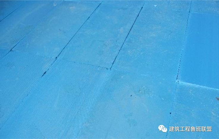 屋面保温的三种做法：现浇、铺贴、喷涂(图11)