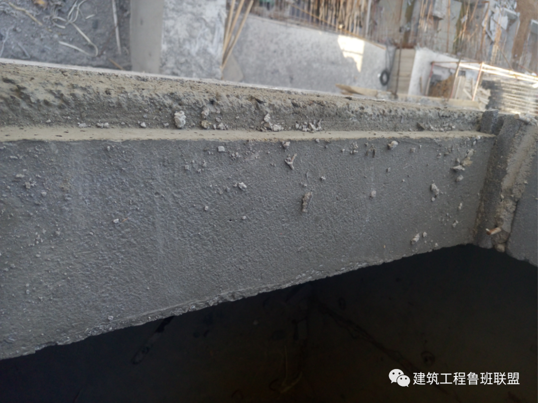 后浇窗台压顶如何施工？现场示例！的图7
