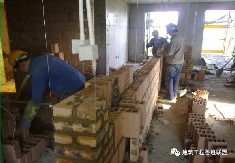 砌筑工程屡见不鲜的10个质量通病，如何防治？的图19