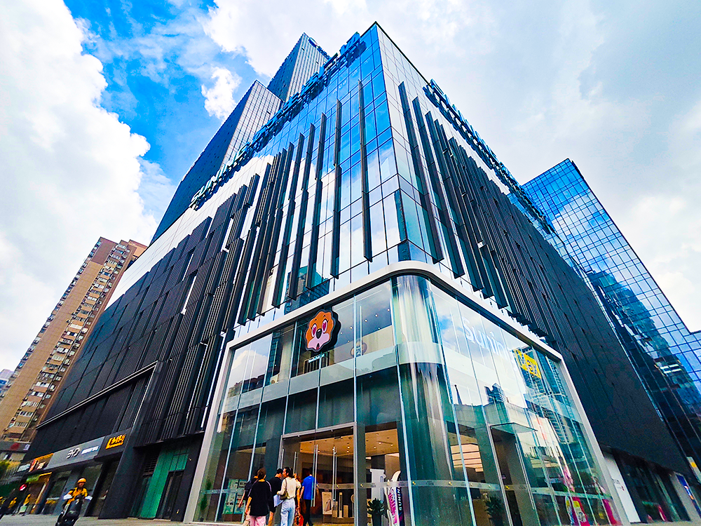 只卖电器 已经留不住顾客了