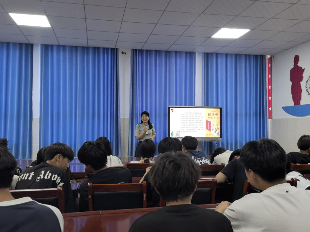河南汝阳：“典”亮校园 护航青春