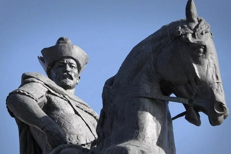克涅萨热汗2015年,哈萨克汗国成立550周年之际,将末代可汗头颅找回来