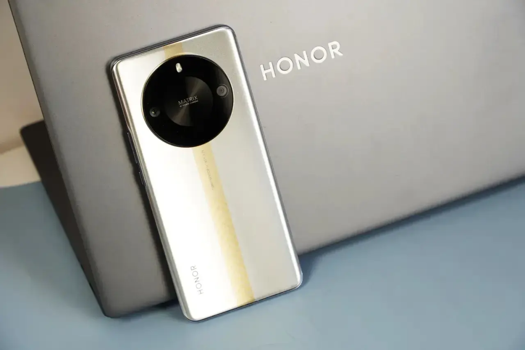 4款好用不贵、经济实惠的手机，价格在1500元左右