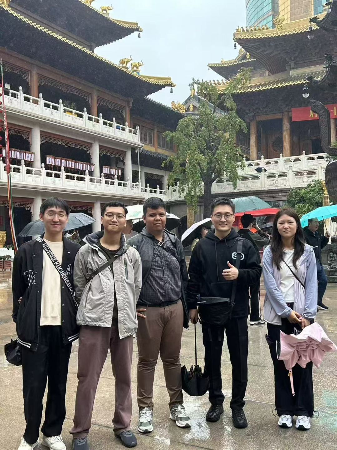 Business Tripto China - 封面图