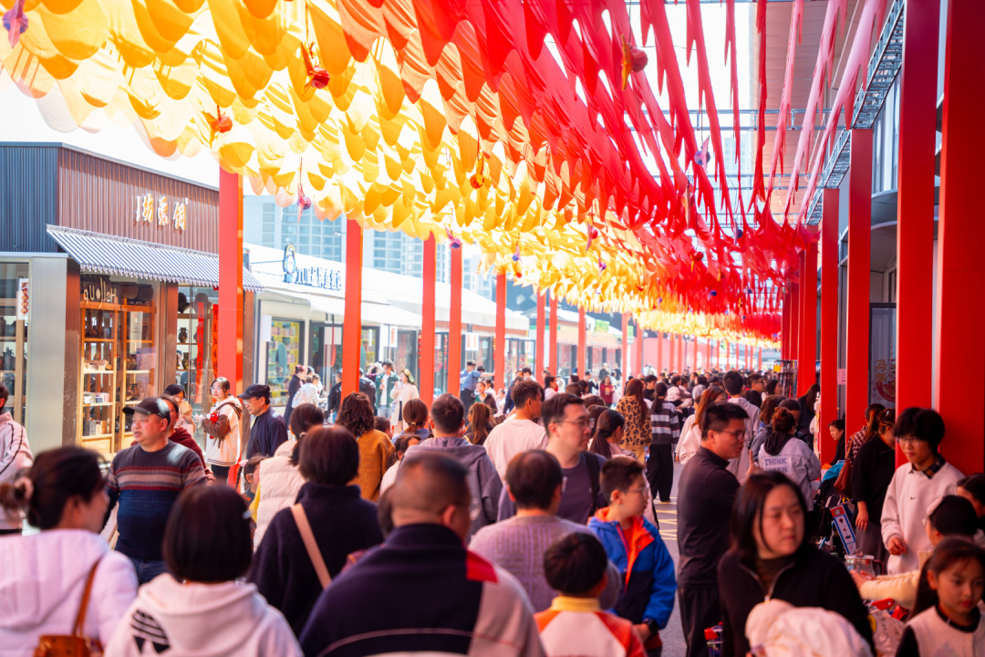 图为今年春节期间义乌中国小商品城 图片来源：浙江省市场监管局