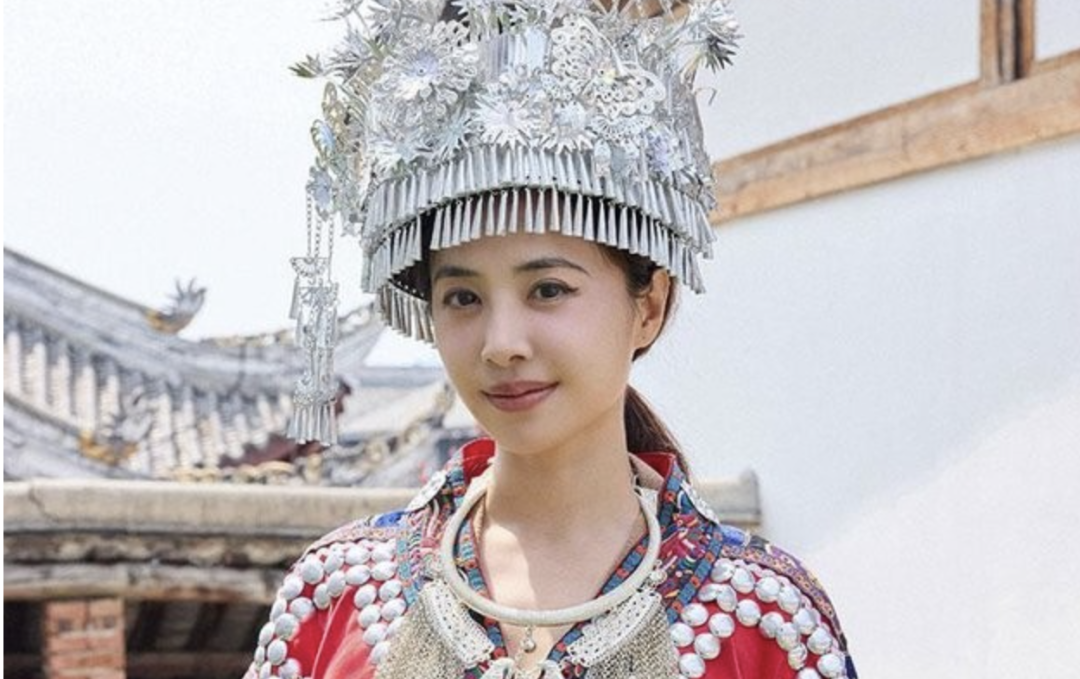 徐怀钰许美静演唱会争议:城里的月光把韭菜照醒了