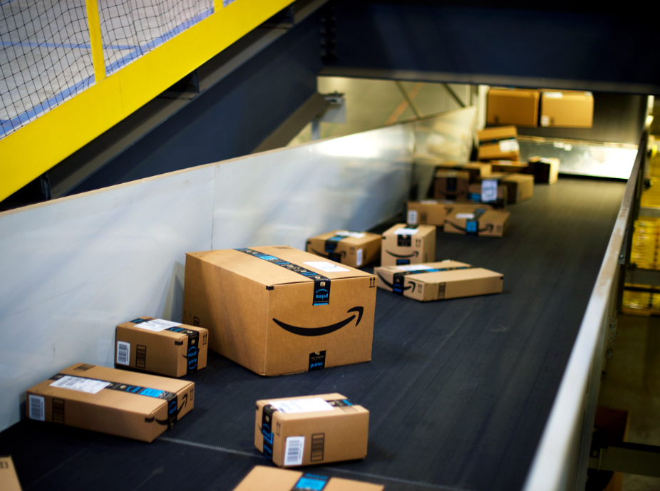 亚马逊"骗子"很嚣张？被"Amazon客服"诈骗数万、借谈恋爱偷学→