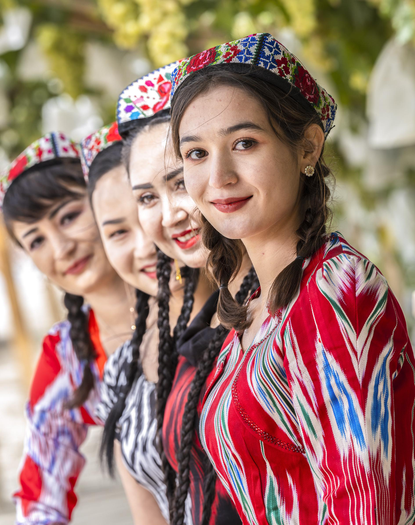 “繁花竞放”全国摄影精品巡展走进鄂托克旗 第6张