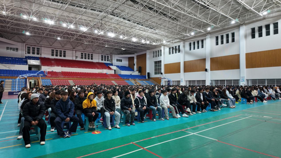 学院举办校园消防知识安全讲座(图3)