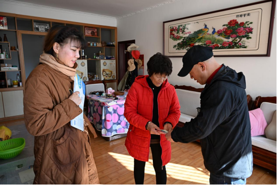 香职新闻｜情系离休老干部 走访慰问暖桑榆——院校组织开展元旦、春节前夕走访慰问离退休老干部工作暨新春团拜会（一）(图20)