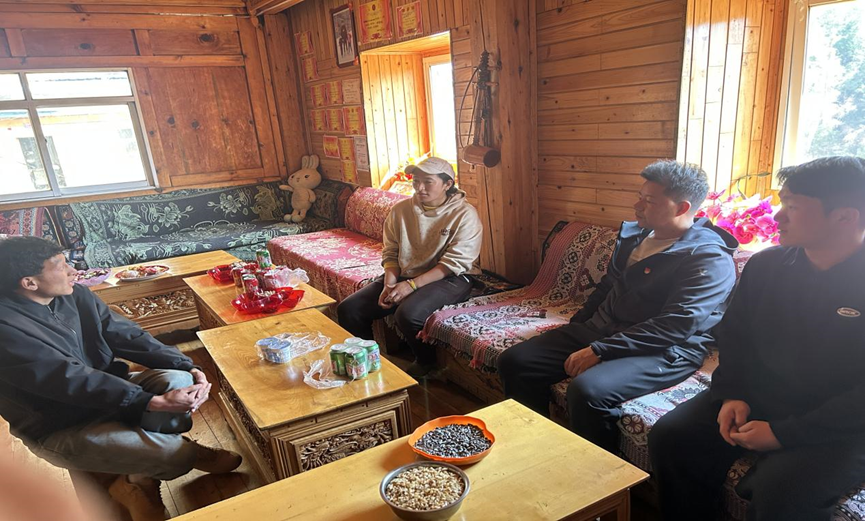 香职新闻｜党建铸魂筑堡垒 乡村振兴正当时——学校赴乡村振兴联系点德钦县燕门乡禹功村开展“七项行动”助力乡村振兴(图7)