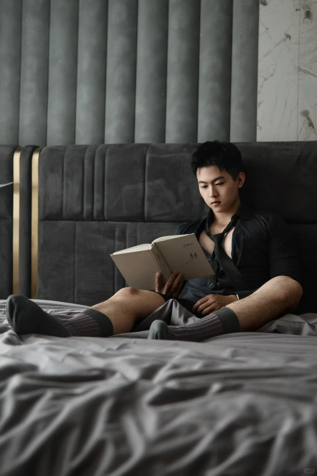 脂包肌帅哥胸肌满分，身材圆润，谁不想抱回家？