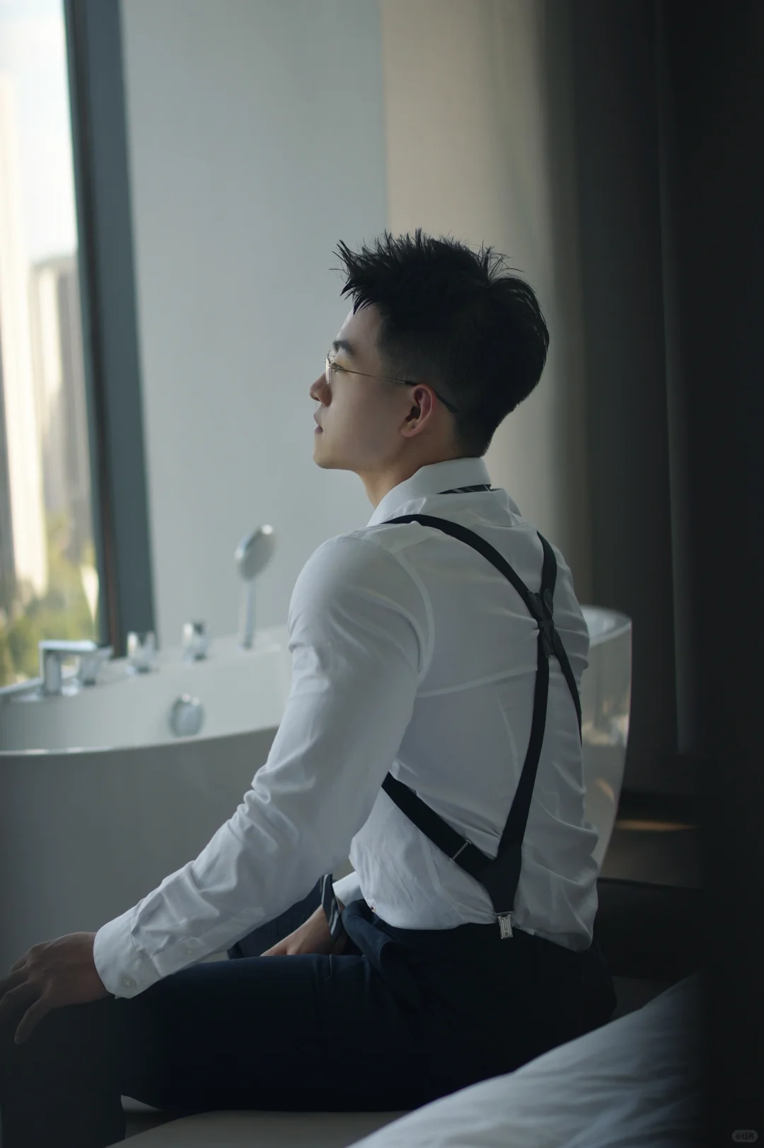 脂包肌帅哥胸肌满分，身材圆润，谁不想抱回家？