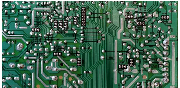 一张电路原理图竟蕴含这么多大道理？的图1