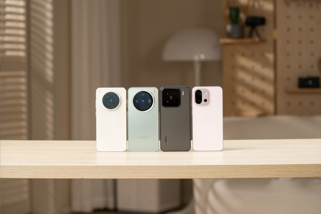 如何定义“真香”？2025小屏旗舰选购指南