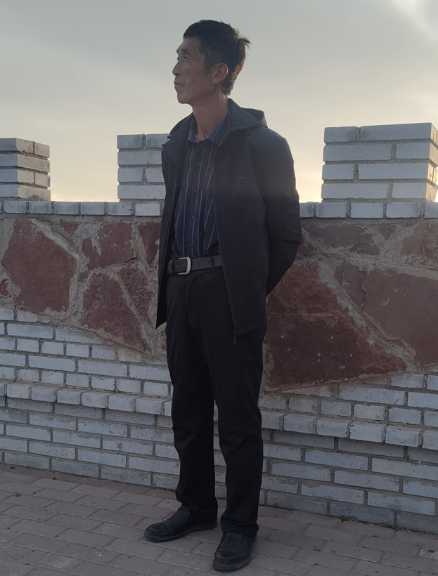 记山西省朔州市平鲁区阻虎乡迎恩堡村党支部书记姜根兴