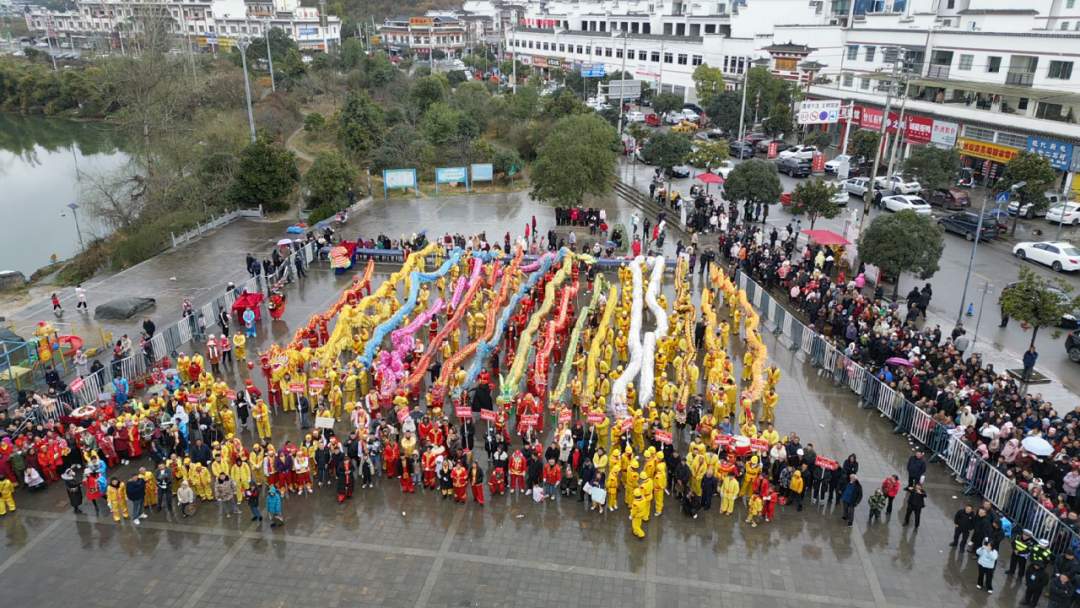 锣鼓响舞龙起湄潭永兴镇第二届舞龙大赛闹新春