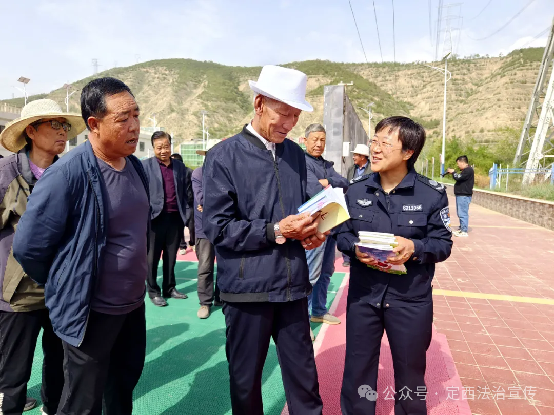 "典"燃学法热情 定西市大力开展民法典宣传活动