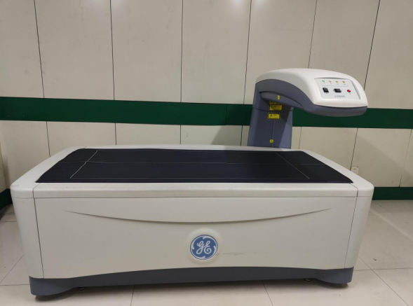 双能x骨密度检测仪为什么非得输入体重身高人医科普 ｜ 骨质疏松诊断“金标准”：双能X线骨密度仪_https://www.jmylbn.com_新闻资讯_第6张