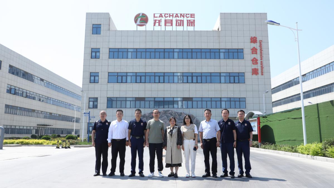 大北农集团贵宾一行探访龙昌智能化胆汁酸工厂