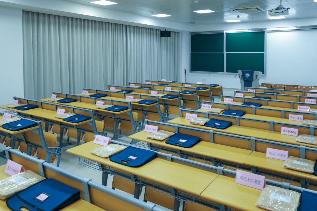 空军预警学院完成面向社会公开招考专业技能岗位文职人员笔试工作