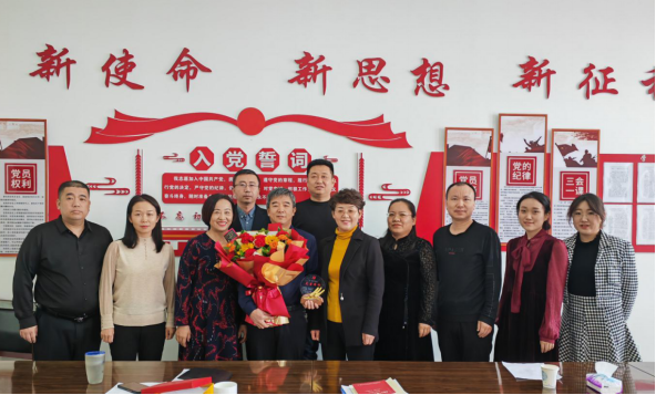 塔城地委老干部局 荣誉退休仪式 离退休干部组织归属感_新疆塔城老干部局