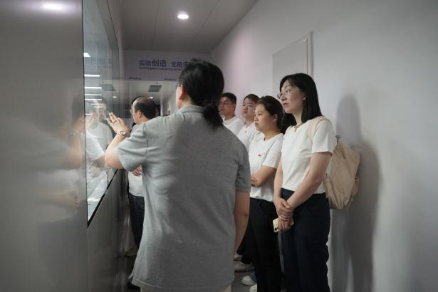 安譜實驗與皓元醫(yī)藥聯(lián)合開展“黨建共建促發(fā)展 清正廉潔樹清風