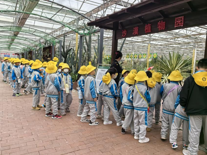 授课方式多样课程覆盖年龄广开创30余种特色课程农博园依托特色教育