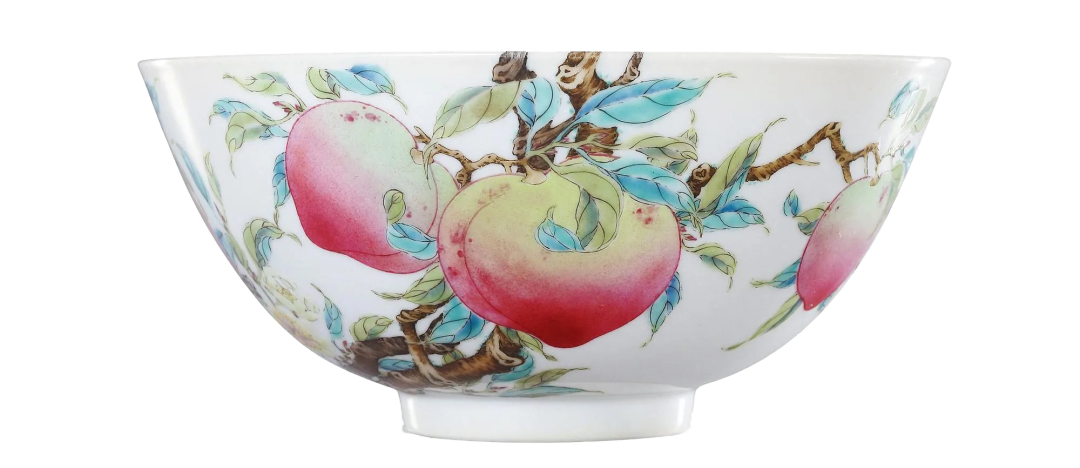 雍八乾九粉彩桃纹瓷价值千万这一株过枝桃为何惹人喜爱