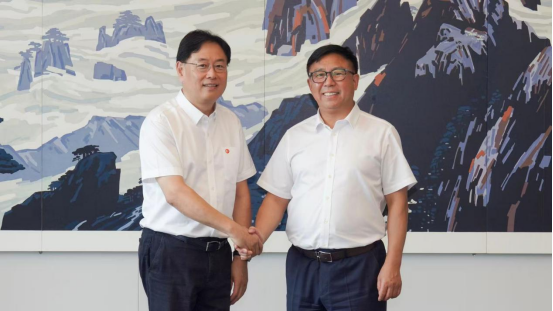 【CIBF座谈】深耕产业协同 共拓绿色新局——CIBF主办方赴国轩高科开展座谈