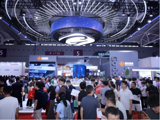 【CIBF座谈】深耕产业协同 共拓绿色新局——CIBF主办方赴国轩高科开展座谈