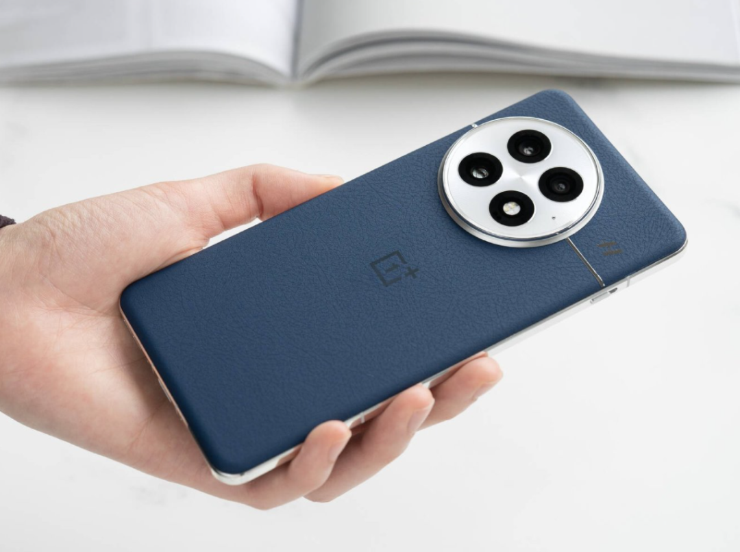 很全面的国产高端手机，骁龙8至尊+哈苏三主摄，性能拍照样样强！