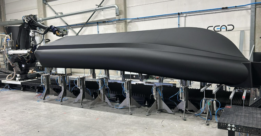 Voltage Vessels利用玄武岩纤维复合材料3D打印6米长的军用船体