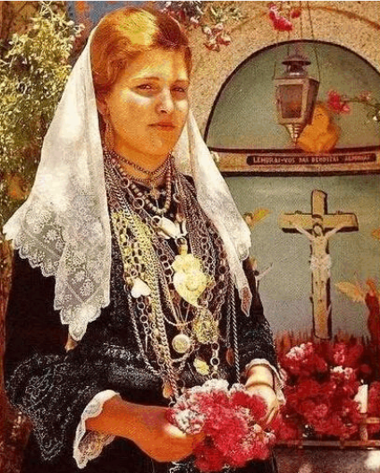 异域风情的美葡萄牙传统服饰_橙果网