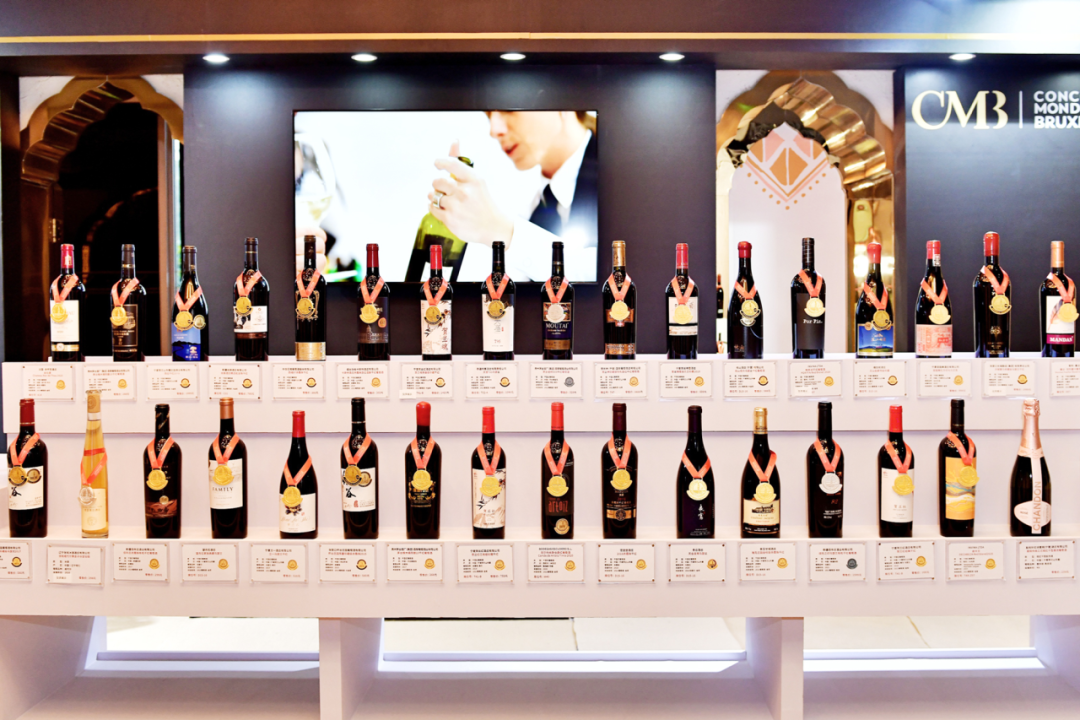 人气爆棚智利曼达羽澳洲美人鱼再次亮相全国糖酒会