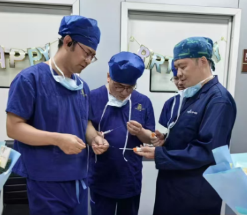 缝线器怎么用上海市第一人民医院成功完成首例国产预埋缝线式血管闭合器系统临床试验入组_https://www.jmylbn.com_新闻资讯_第2张