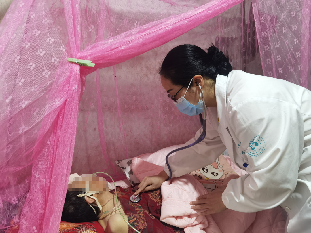 护理病床怎么拆家庭病床让患者零跑动，医疗护理零距离_https://www.jmylbn.com_新闻资讯_第8张