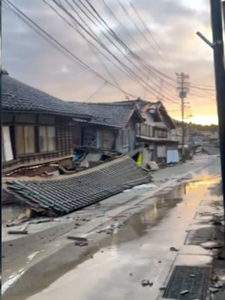 日本发生7.6级地震，引发5米高海啸！6人丧命多人受伤，逾50栋房屋倒塌，核电厂溢出放射性水（组图） - 18