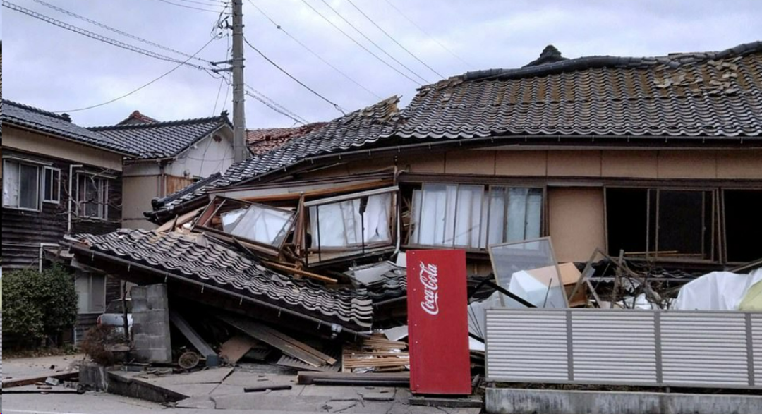 日本发生7.6级地震，引发5米高海啸！6人丧命多人受伤，逾50栋房屋倒塌，核电厂溢出放射性水（组图） - 20
