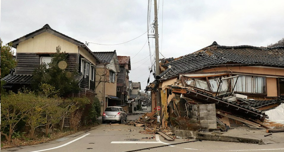日本发生7.6级地震，引发5米高海啸！6人丧命多人受伤，逾50栋房屋倒塌，核电厂溢出放射性水（组图） - 27