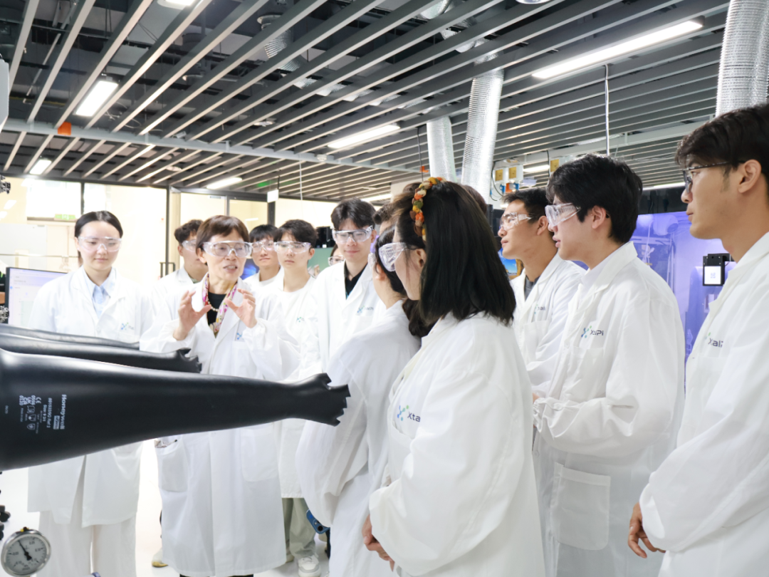 蒙泰课题组季度组会暨晶泰科技实践活动顺利开展