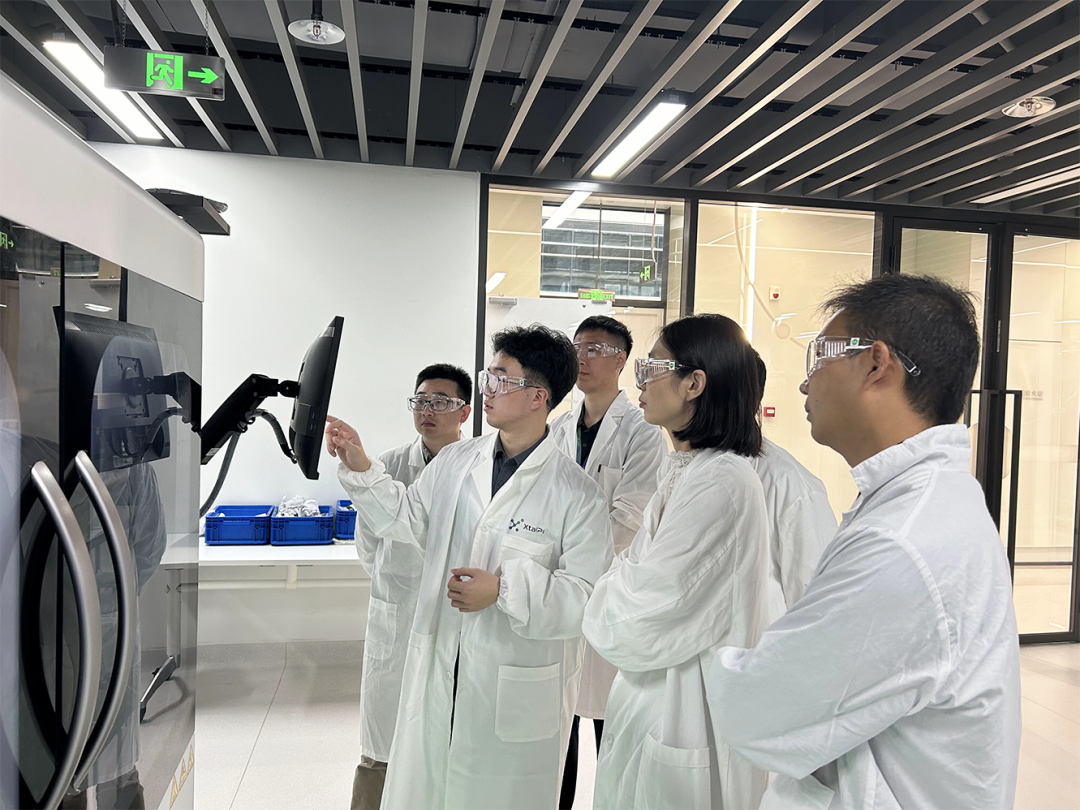 晶泰科技成功交付巴斯夫配方稳定性测试自动化工作站