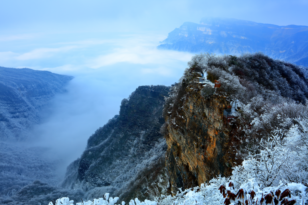 巴中光雾山景区迎来今冬初雪