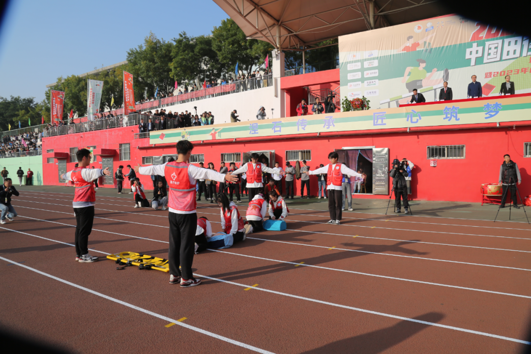 自动体外除颤器是什么校园里的“小红盒”，你了解TA吗？_https://www.jmylbn.com_新闻资讯_第18张