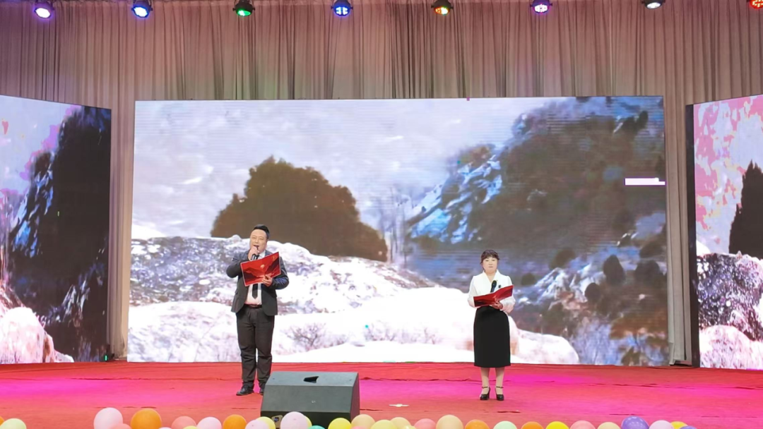 铭记历史 开创未来——纪念中国人民抗日战争暨世界反法西斯战争胜利80周年诗歌朗诵会成功举办 第10张