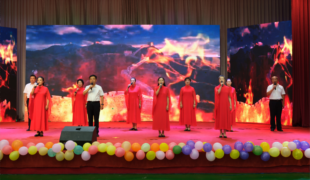 铭记历史 开创未来——纪念中国人民抗日战争暨世界反法西斯战争胜利80周年诗歌朗诵会成功举办 第2张