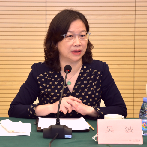 会上,我院妇女保健科王红主任总结了2023年项目开展情况,针对国家级